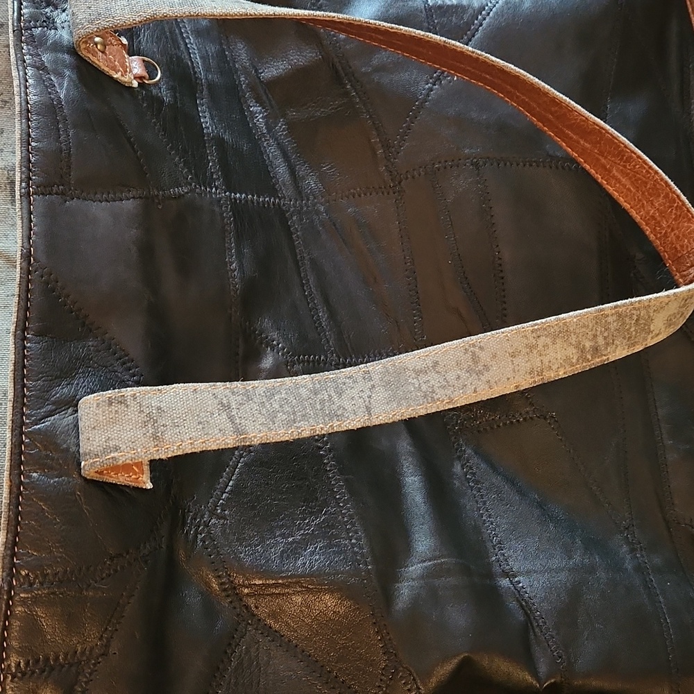 Vaan & Co Black With Brown Accent Leather Tote - Picture 2 of 16
